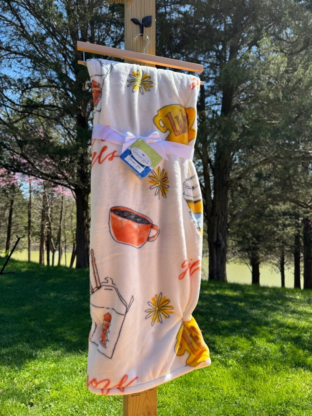 Gilmore girls fleece throw blanket 🌼
